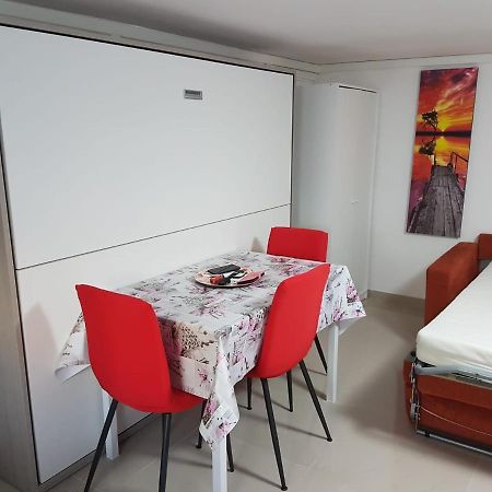 Apartament Sole...Mare...E...Spiaggie Bianche! Vada Zewnętrze zdjęcie